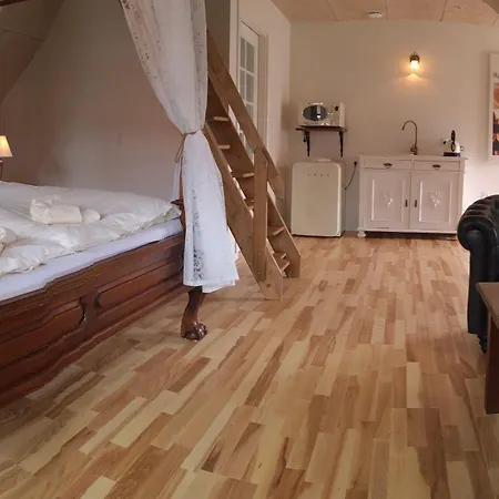 Hotel Boutique Postgarden 4*